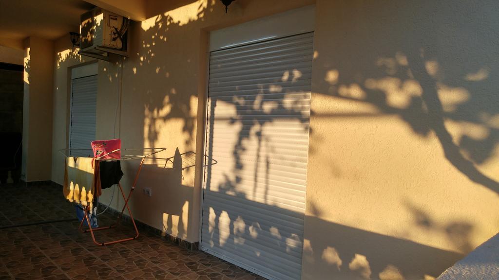 Apartman Any Бар Екстериор снимка